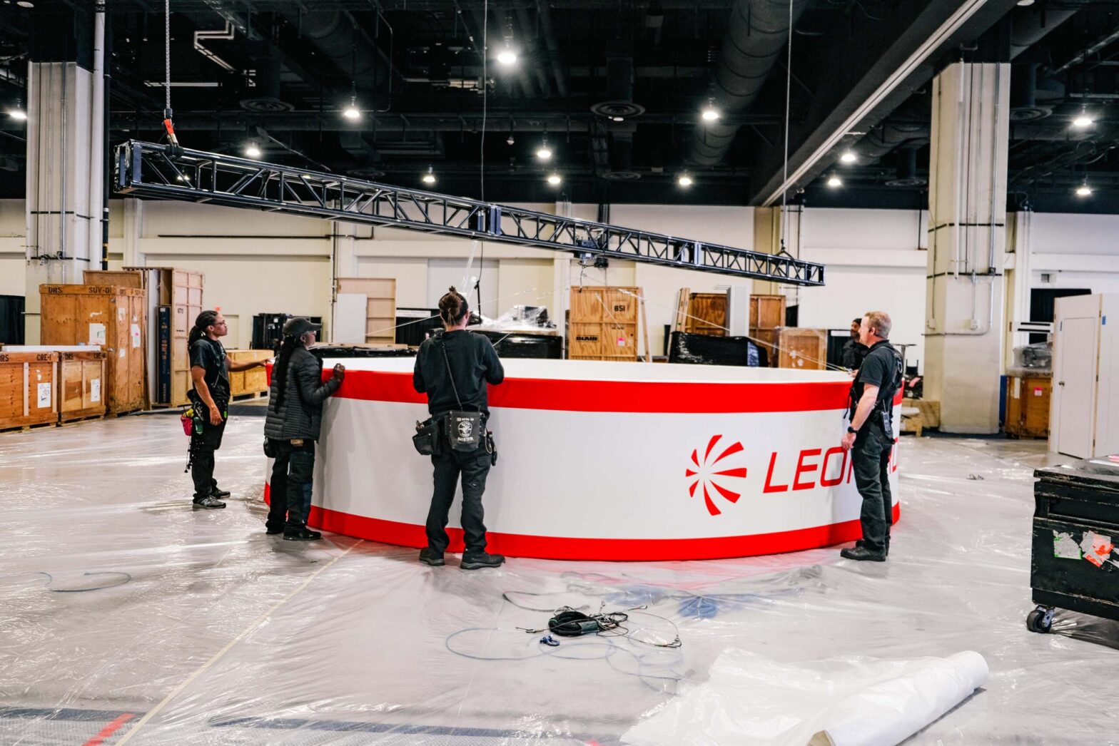 How to Attract People to Your Exhibition Stand Fast