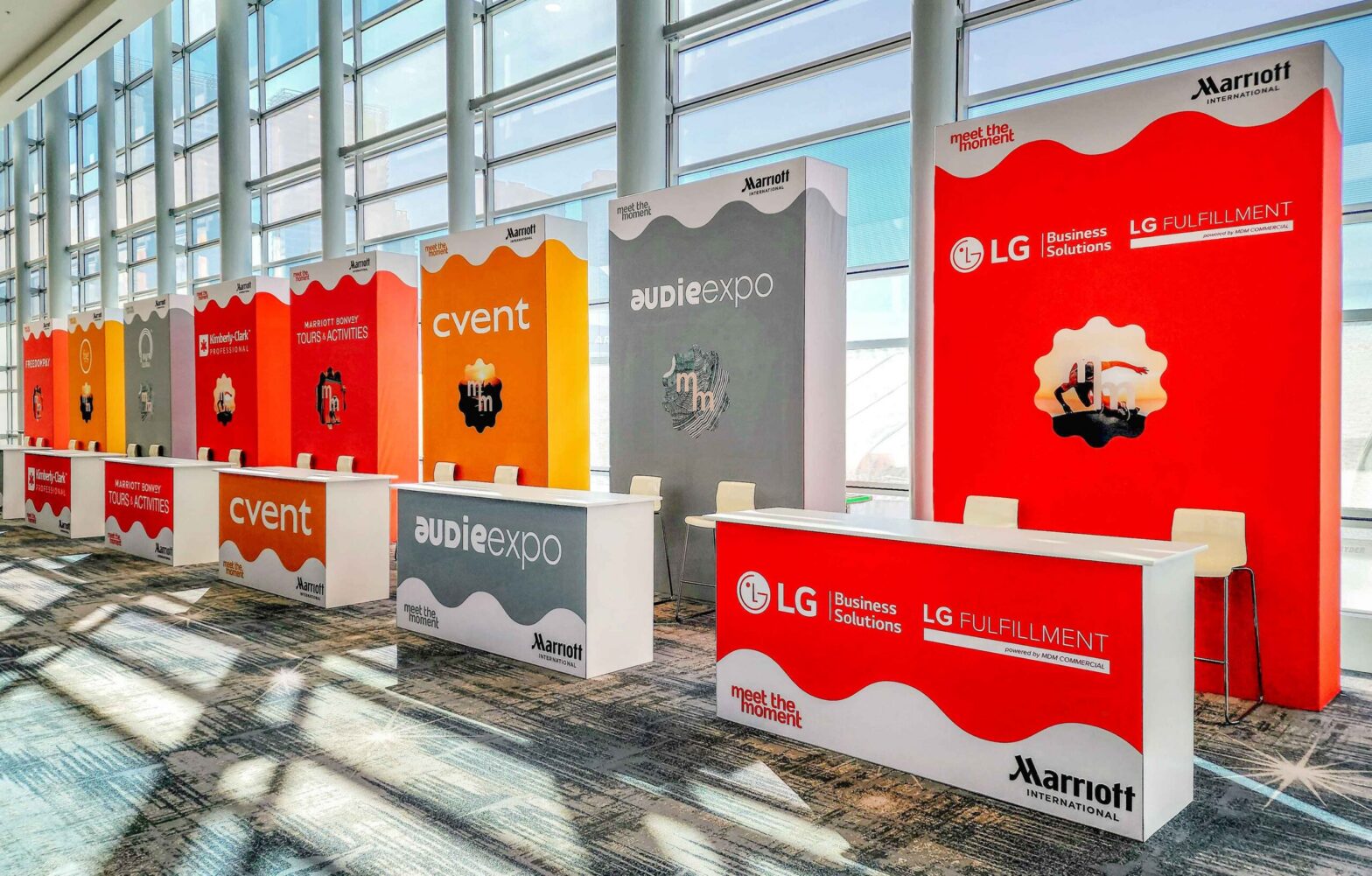 How to Choose a Custom Trade Show Display That Wins Leads