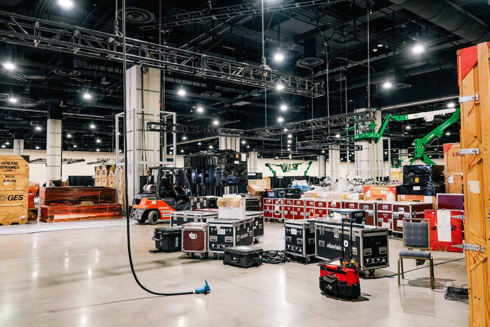 Orlando Exhibit Logistics Services Made Simple & Fast