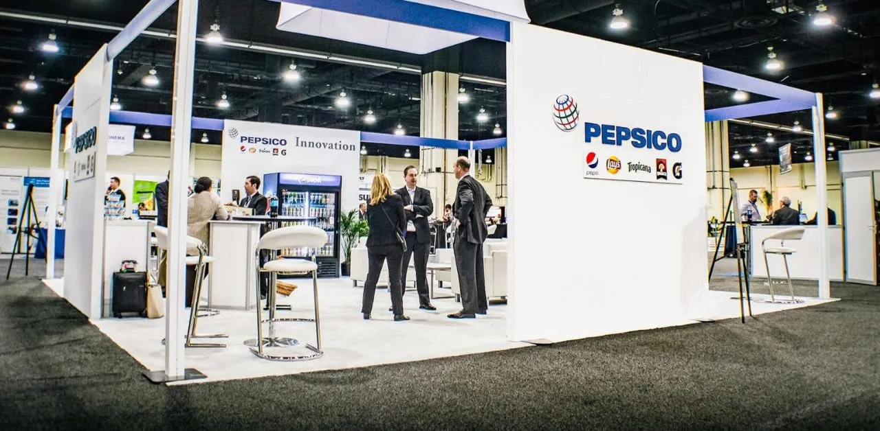 Trade Show Booth Checklist: Plan Smarter, Win Bigger
